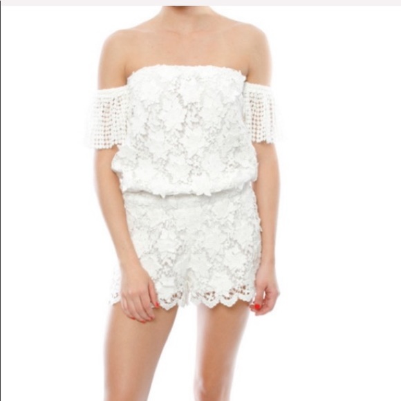 Alexis crochet 3D floral romper - Picture 6 of 6